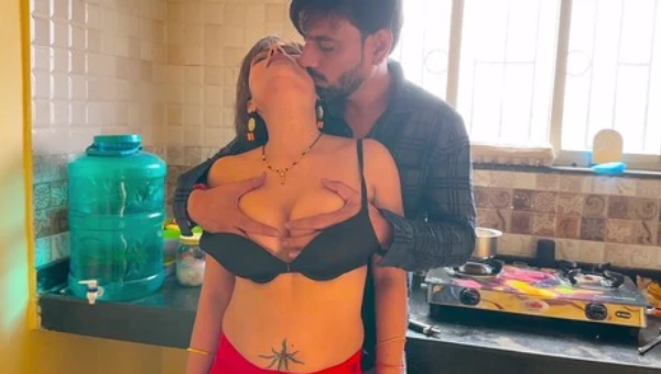 Zoya Rathore – Savita Bhabhi 2024 Hindi Hot Short Film